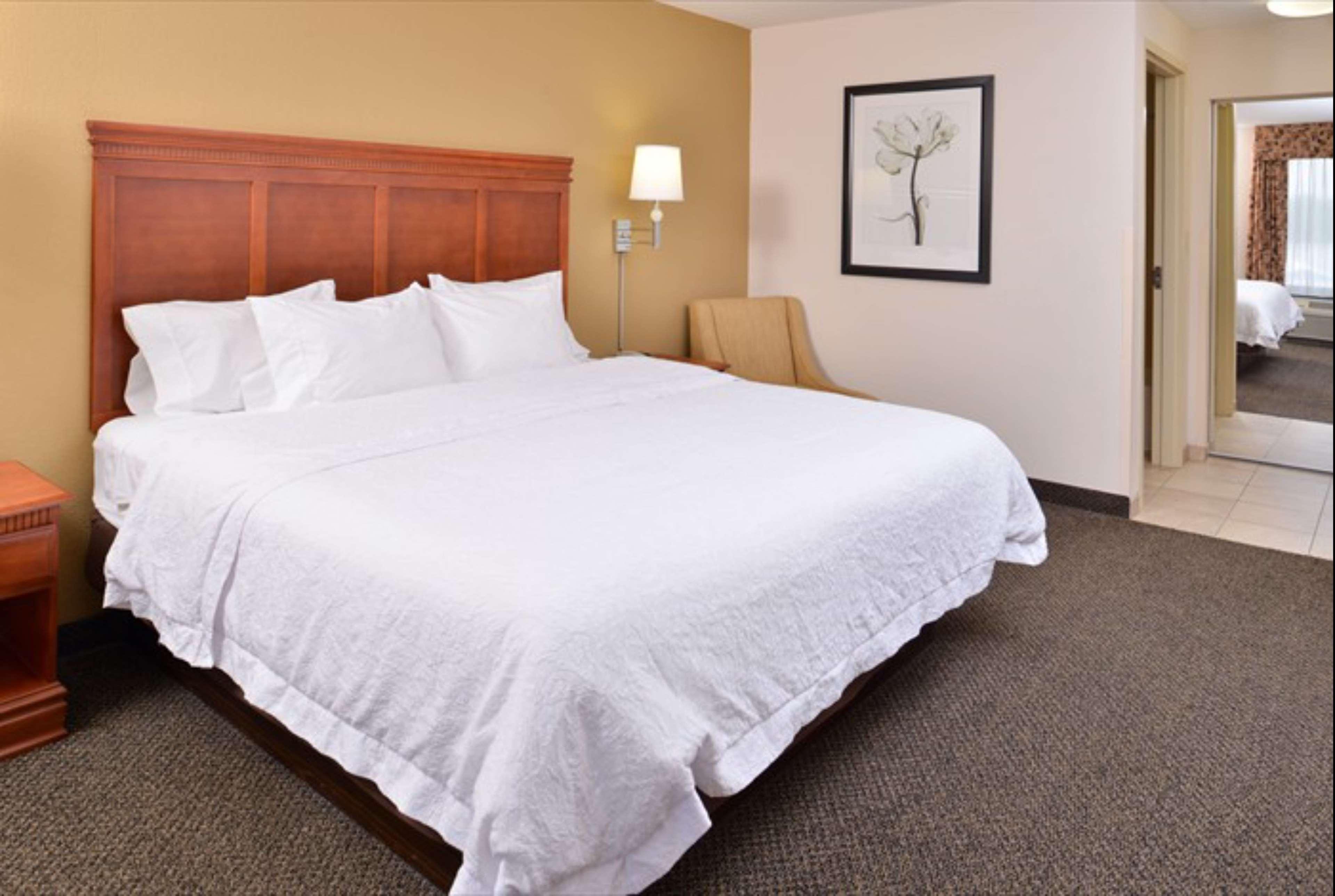 Hampton Inn & Suites Richmond Buitenkant foto