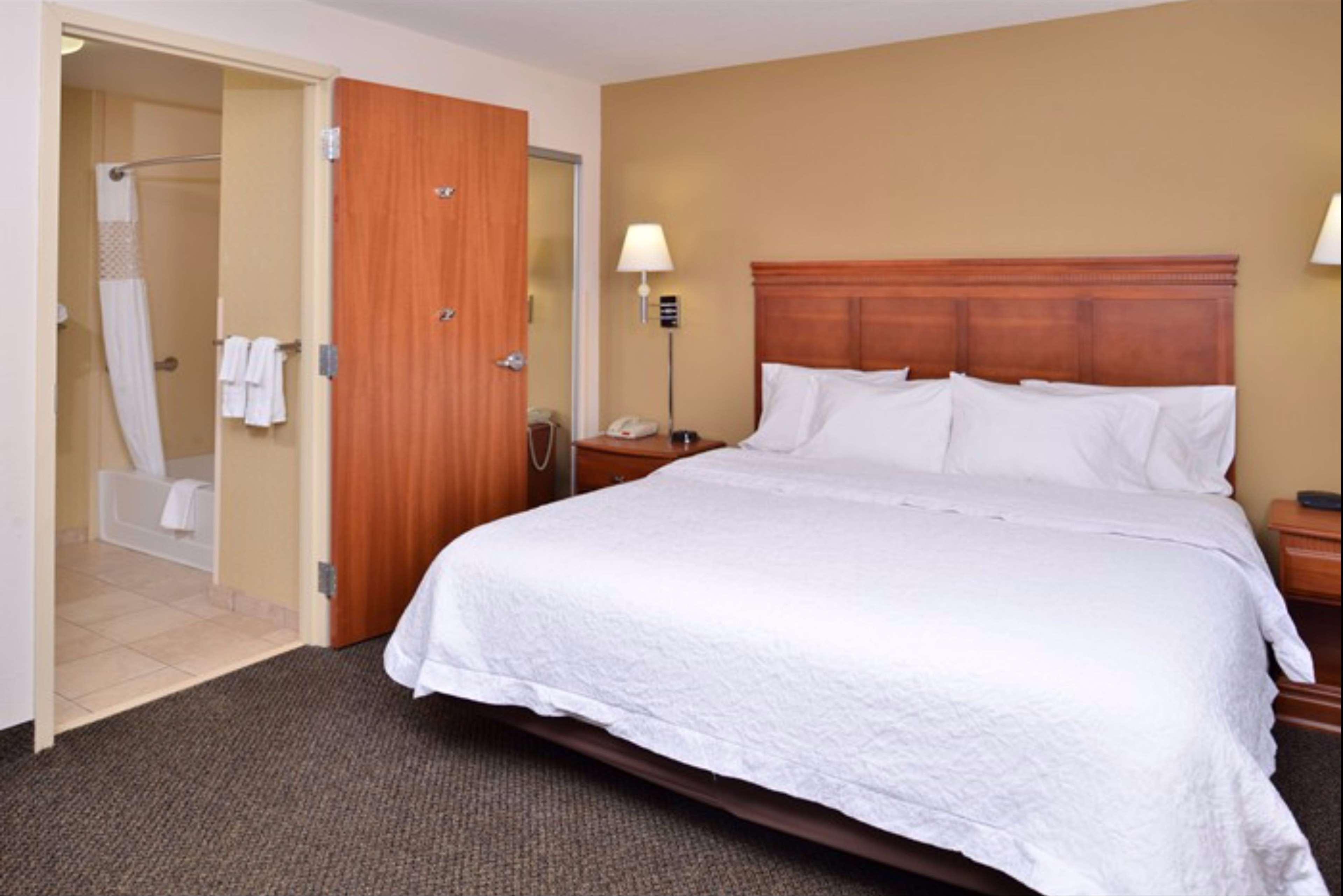 Hampton Inn & Suites Richmond Buitenkant foto