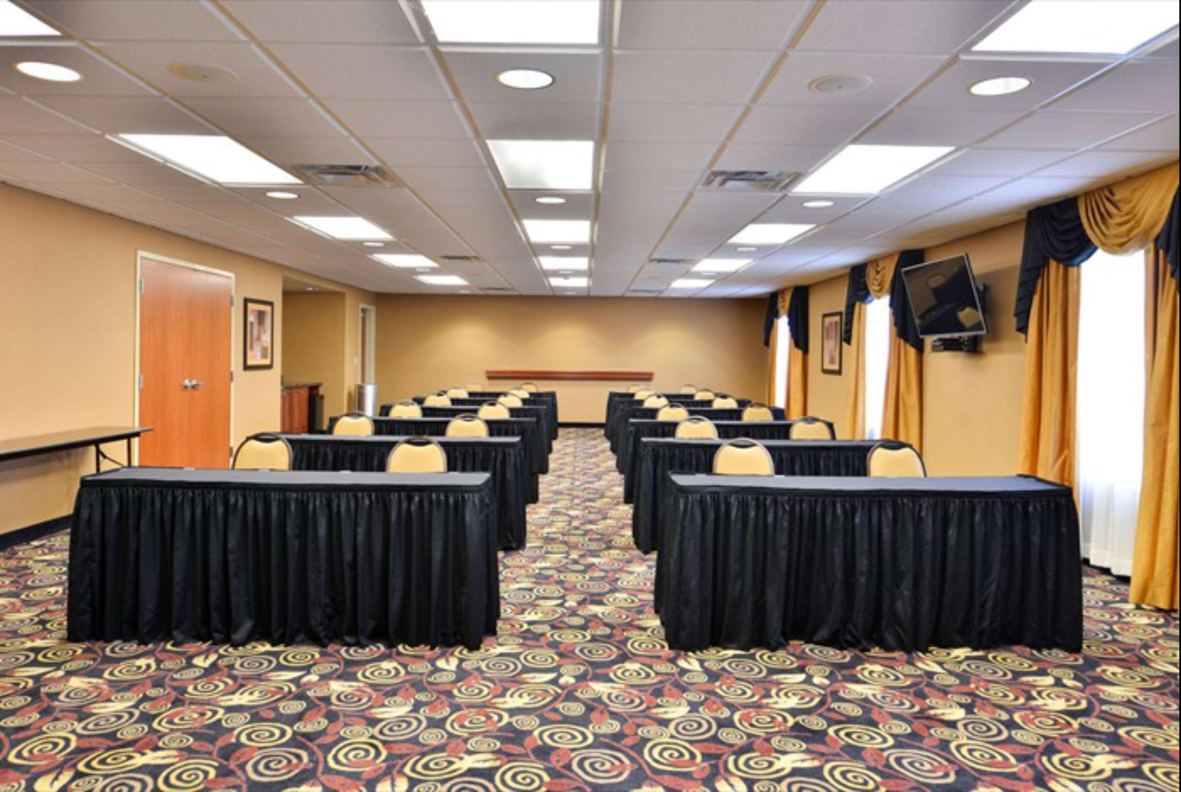 Hampton Inn & Suites Richmond Buitenkant foto