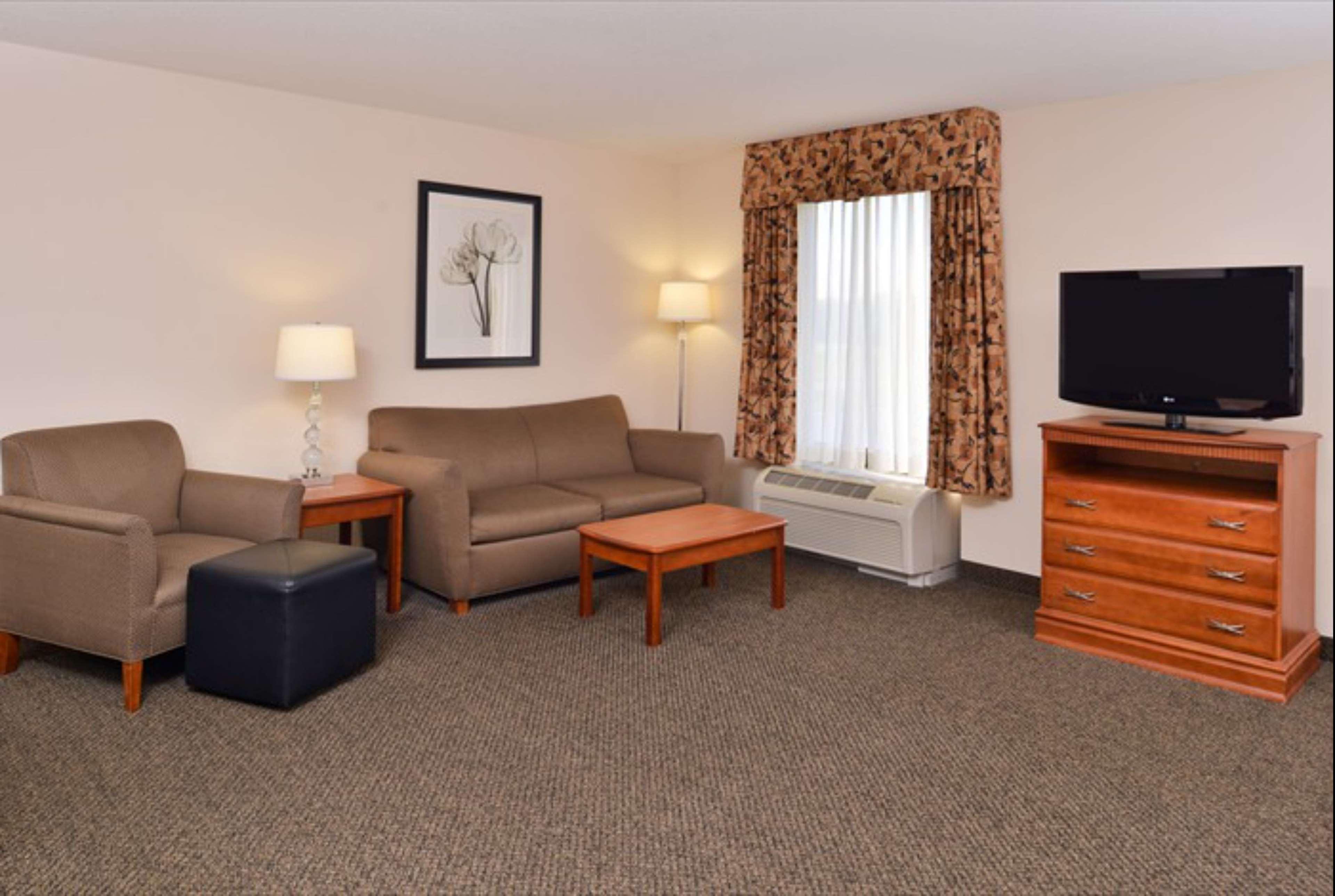 Hampton Inn & Suites Richmond Buitenkant foto