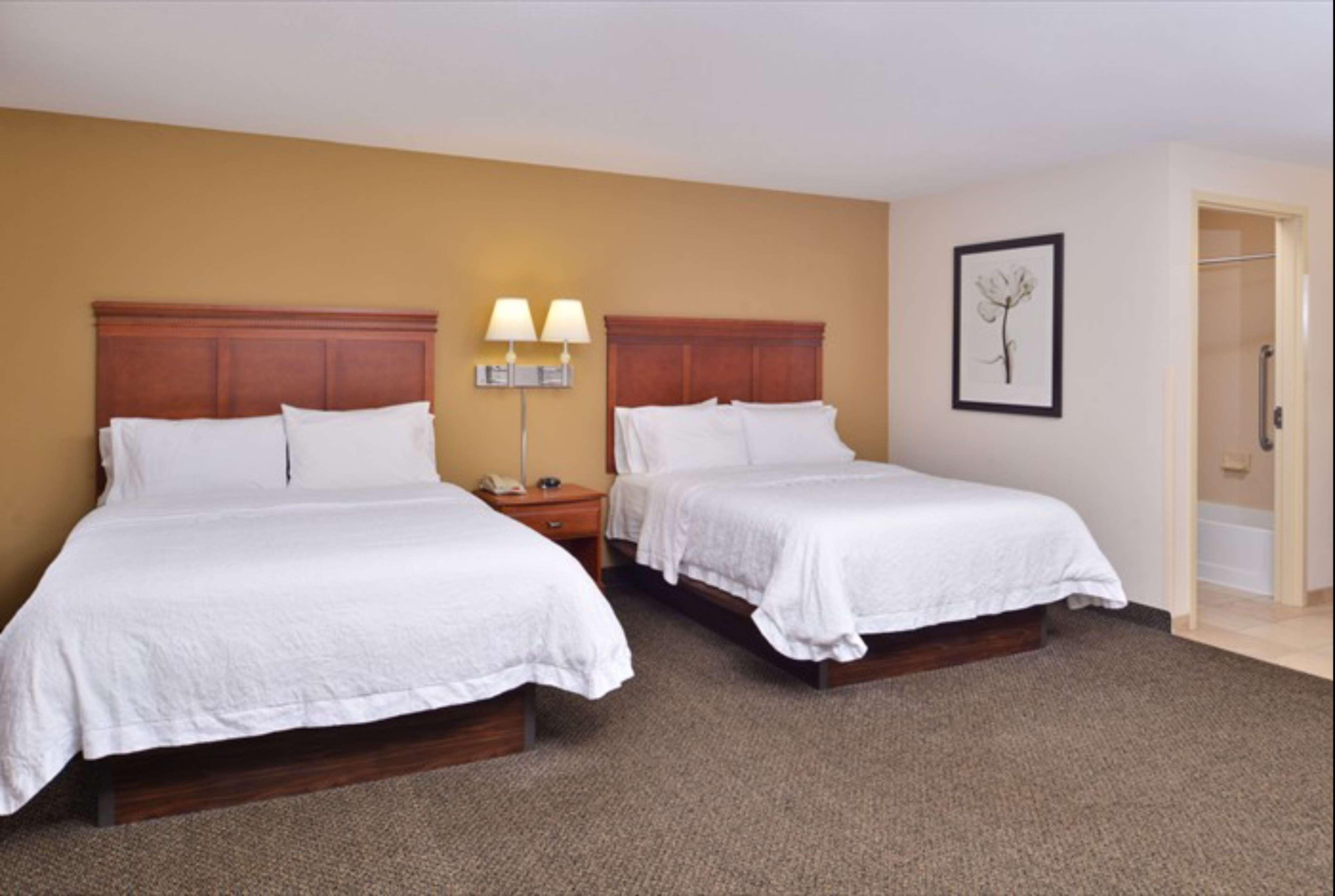 Hampton Inn & Suites Richmond Buitenkant foto