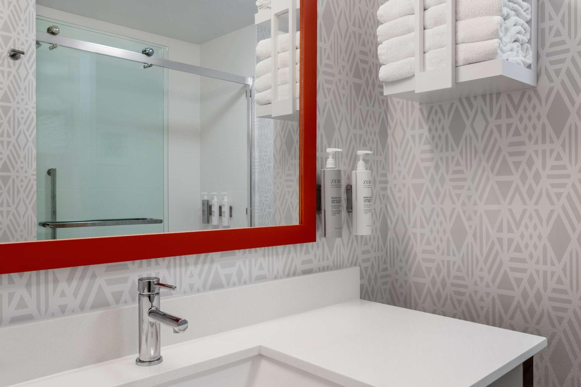 Hampton Inn & Suites Richmond Buitenkant foto