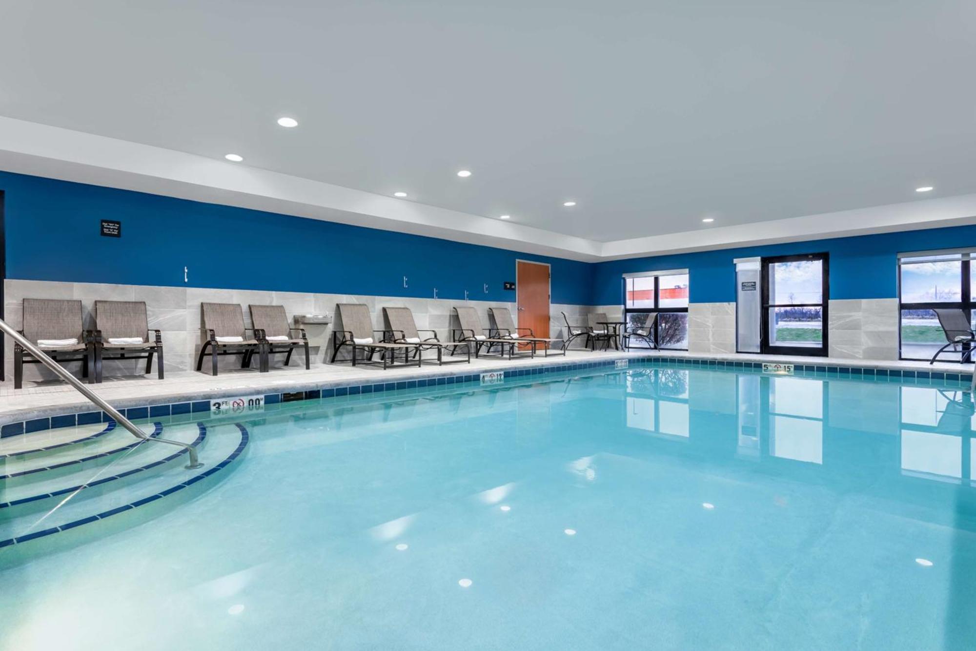 Hampton Inn & Suites Richmond Buitenkant foto