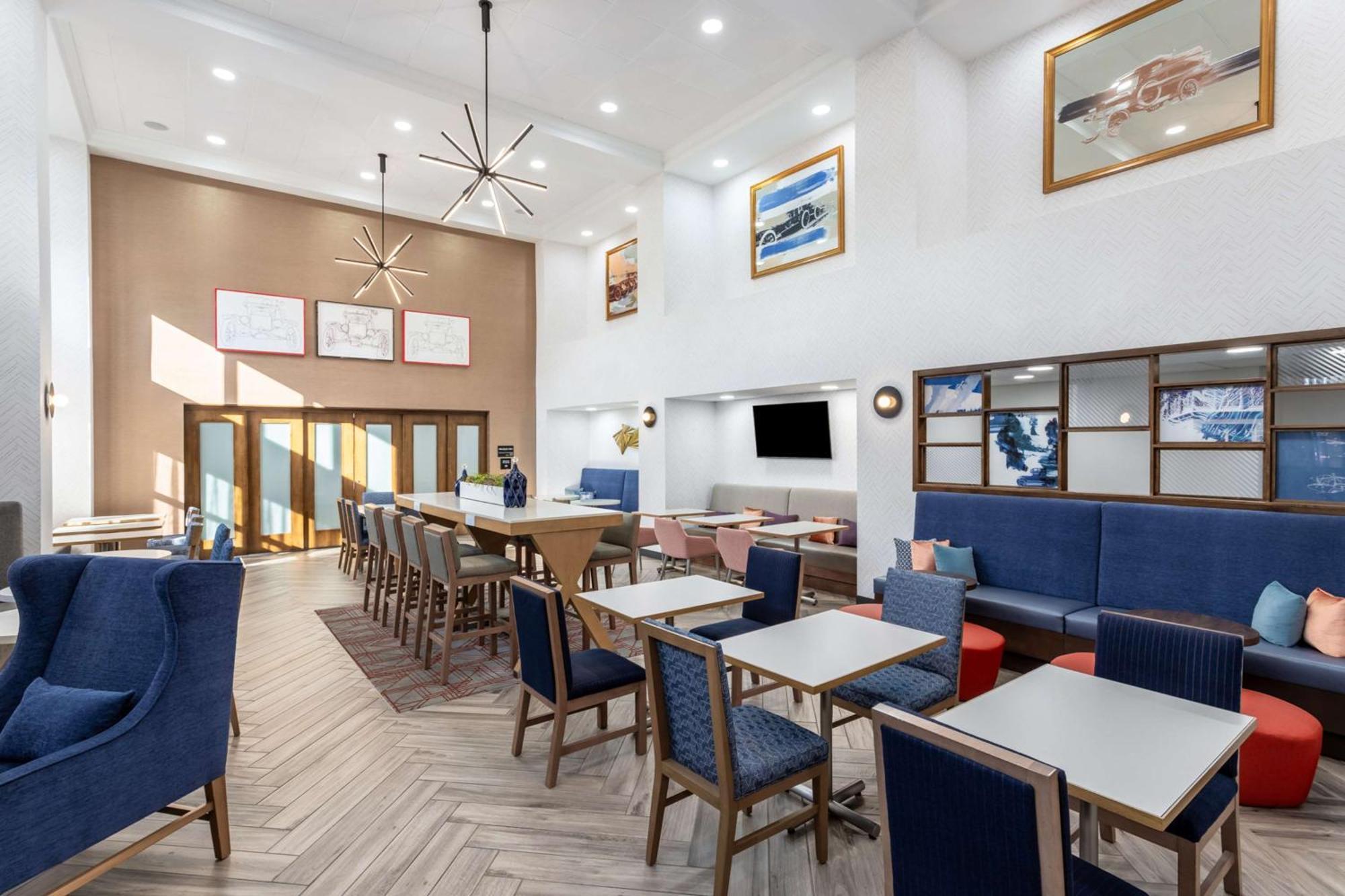Hampton Inn & Suites Richmond Buitenkant foto